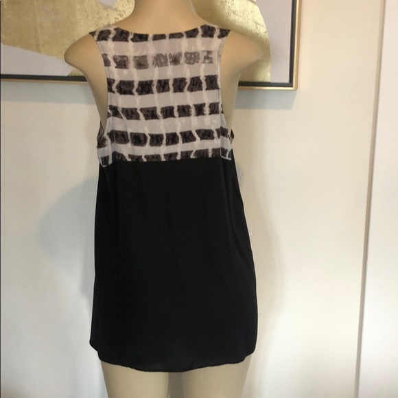 BCBG Runway blouse 100%silk Runway - Picture 2 of 5